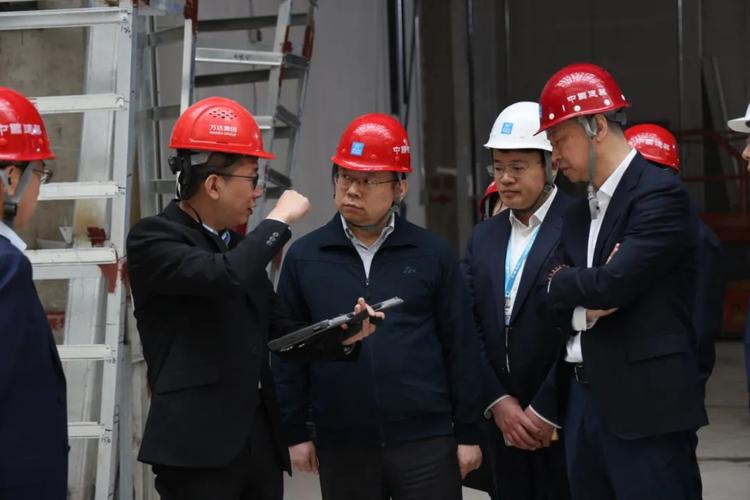 海淀区副区长岳立带队到五棵松万达广场指导检查安全生产工作情况